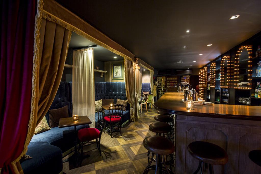 Playhaus Thonglor Hotel Banguecoque Exterior foto
